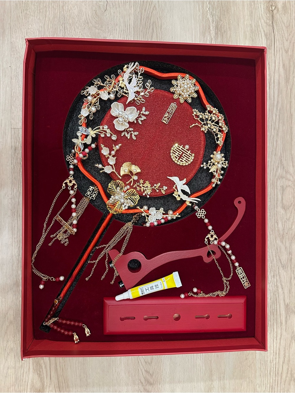 Embellished Round Hand Fan with Gold Floral Accents - Red with double happiness